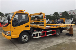 常宁哪里有拖车服务