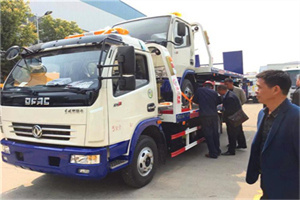 常宁汽车道路救援拖车价格